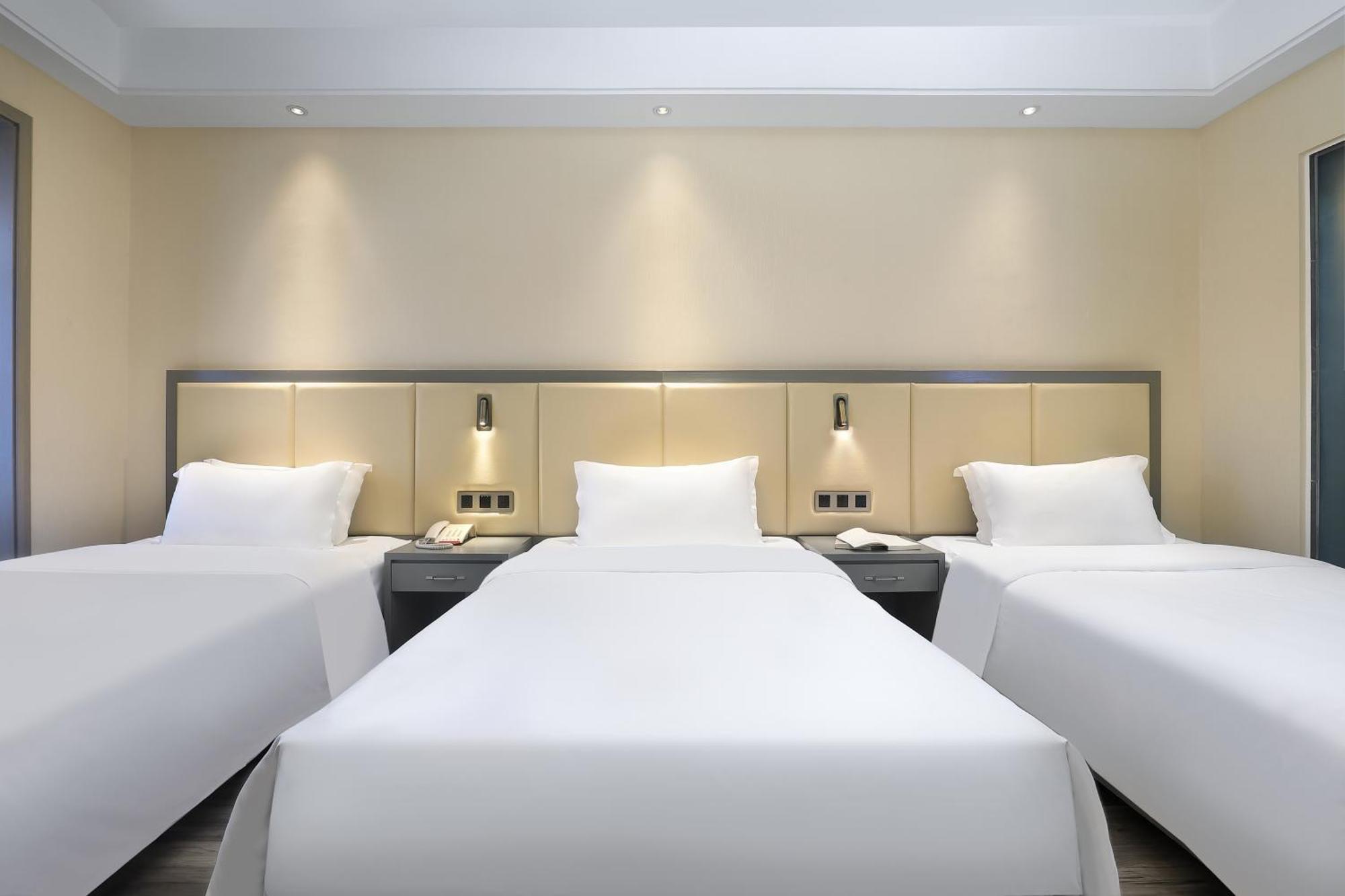 Wing Hotel Guilin - Central Square Room photo