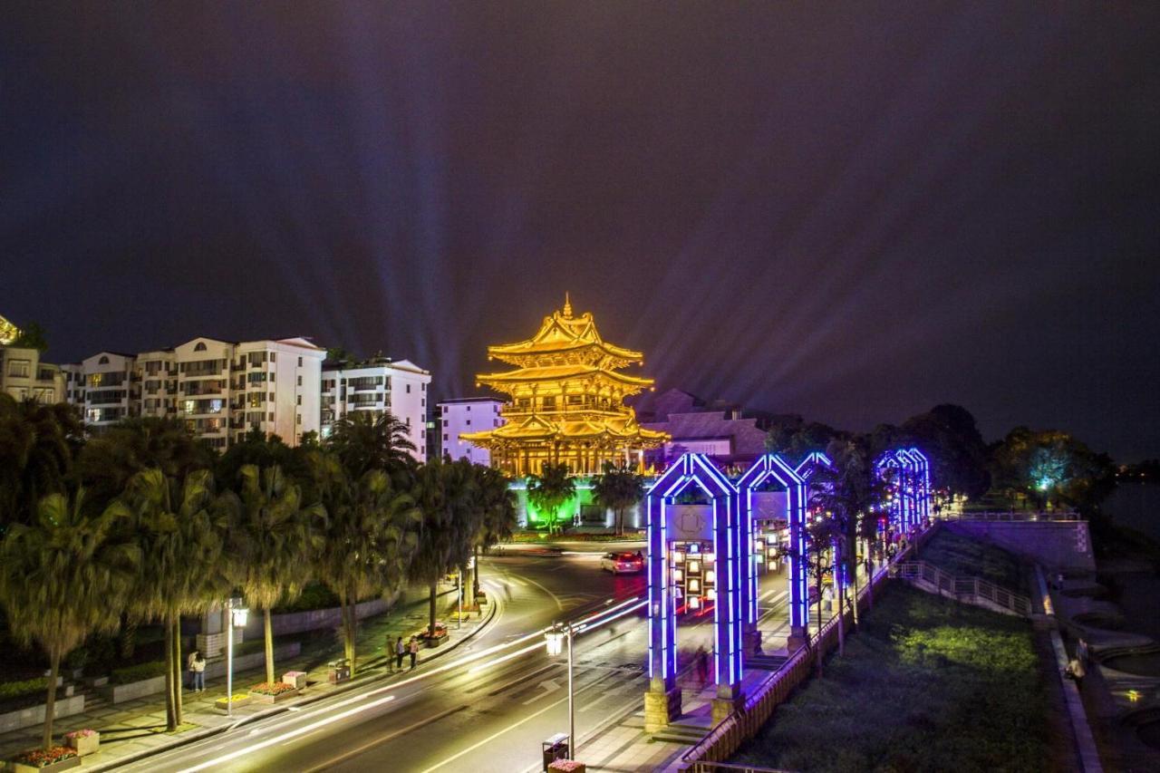 Wing Hotel Guilin - Central Square Exterior photo